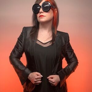 ESCADA / Black 100% Silk Texture Print Blazer / Size 34